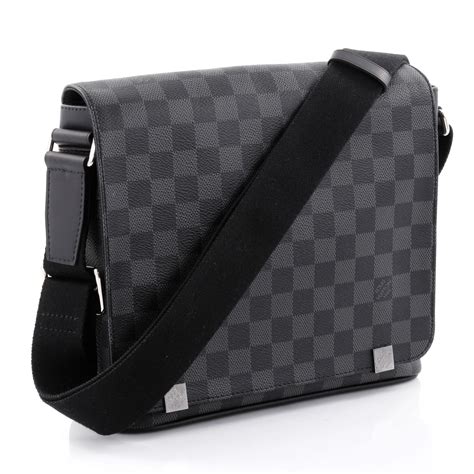 Louis Vuitton District Messenger Bag Da